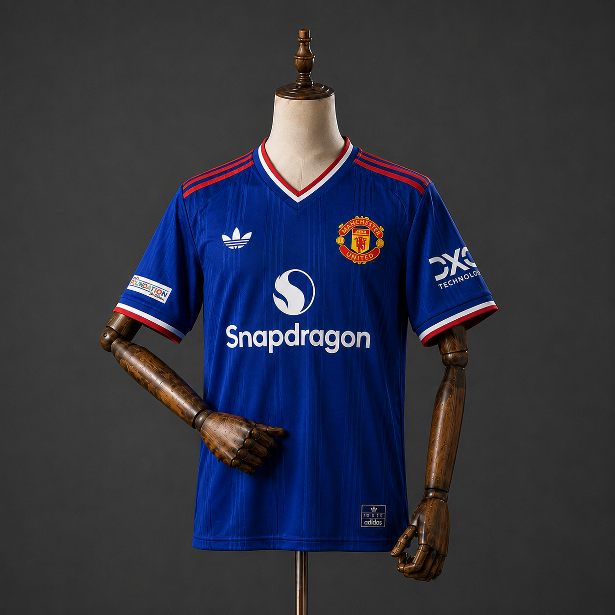 Manchester United away - 26/27
