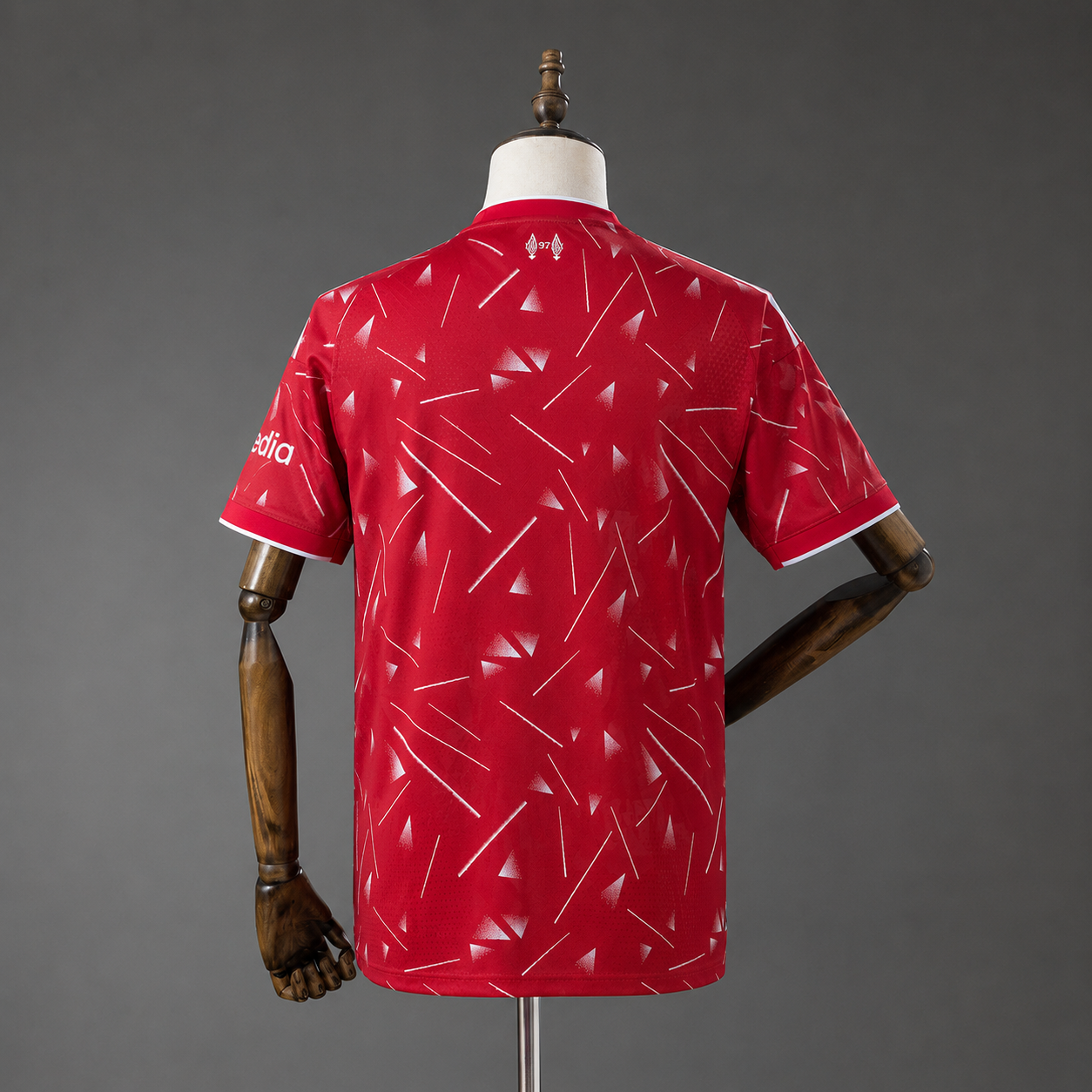Liverpool Home - 26/27