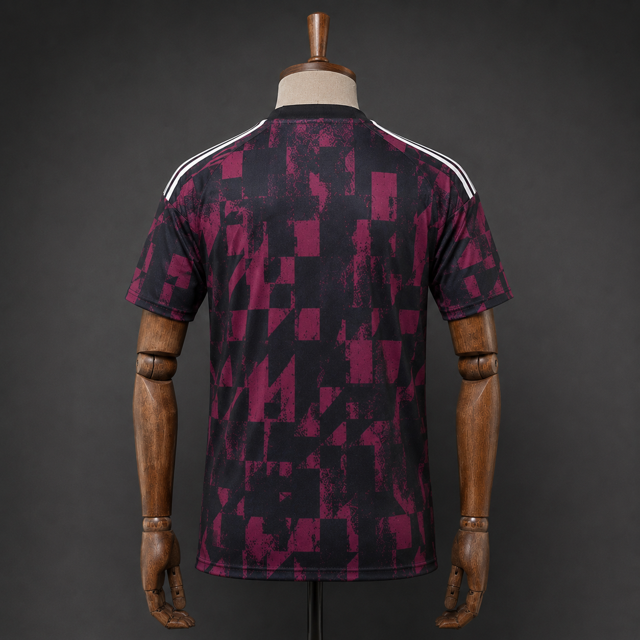 Liverpool Away third - 26/27
