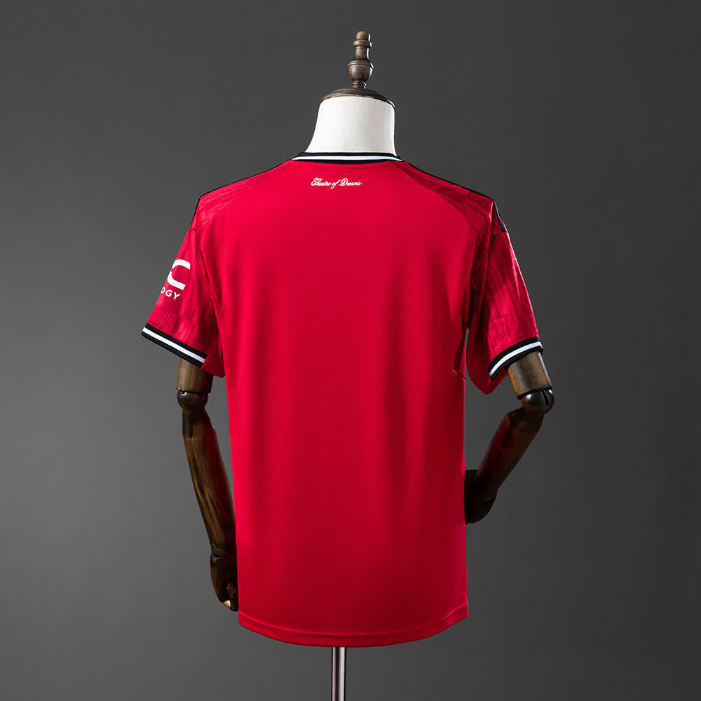 Manchester United Home - 25/26 — adult replica football kit, World Cup 2026